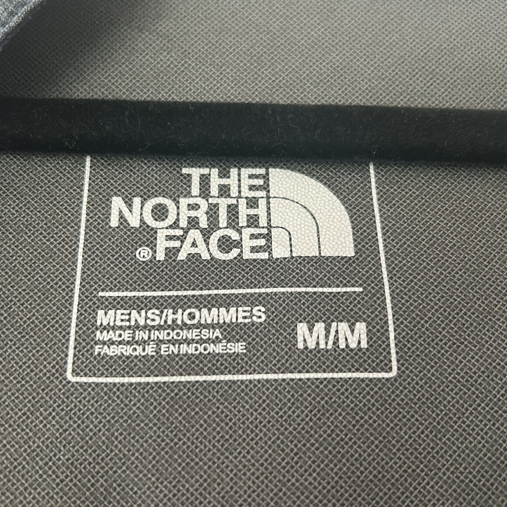 The North Face HyVent Full-Zip Waterproof Shell Jacket- size Medium Men’s - Picture 6 of 6